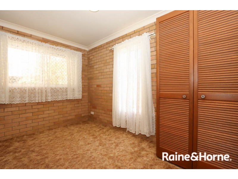 4/2 William Street, Bathurst NSW 2795