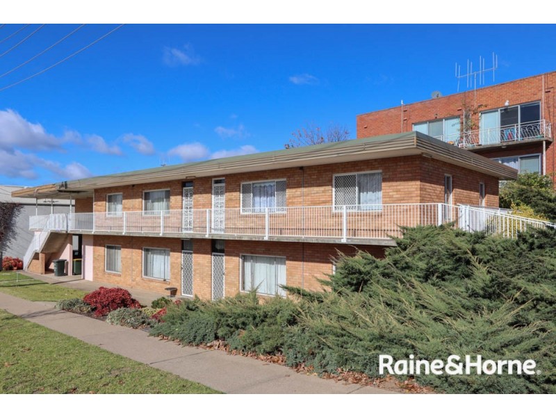 4/2 William Street, Bathurst NSW 2795