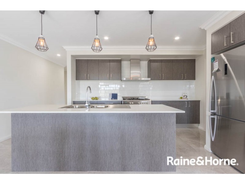 7 Fraser Drive, Eglinton NSW 2795