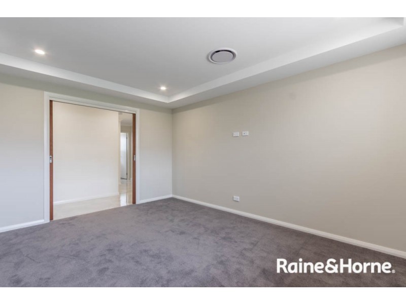 7 Fraser Drive, Eglinton NSW 2795