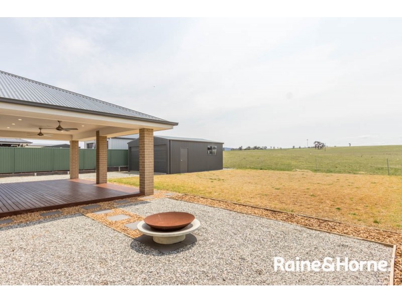 7 Fraser Drive, Eglinton NSW 2795