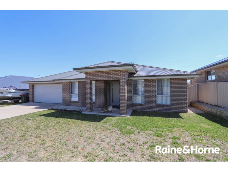 7 Mendel Drive, Kelso NSW 2795
