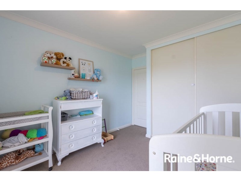 20 Graham Drive, Kelso NSW 2795