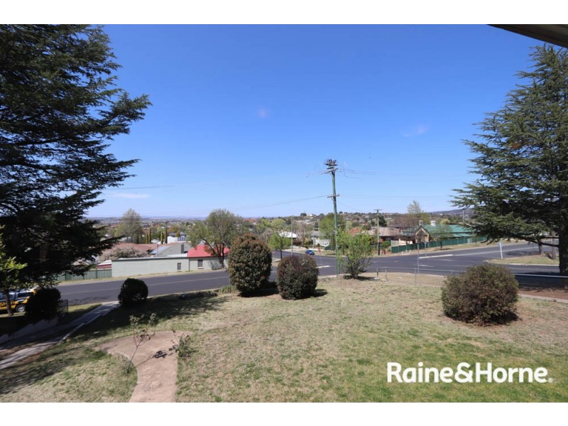 231 Peel St, Bathurst NSW 2795