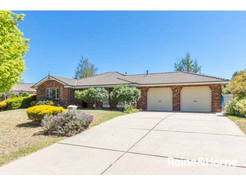 60 Opperman Way, Windradyne NSW 2795