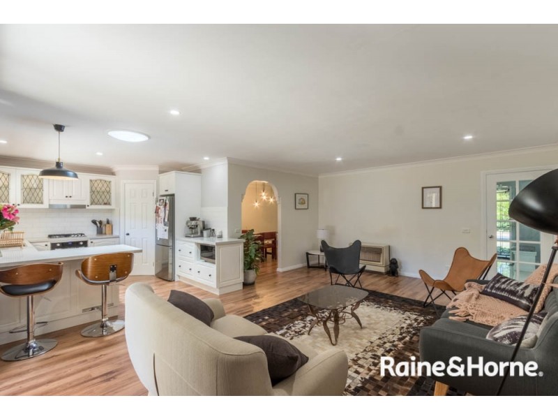 60 Opperman Way, Windradyne NSW 2795