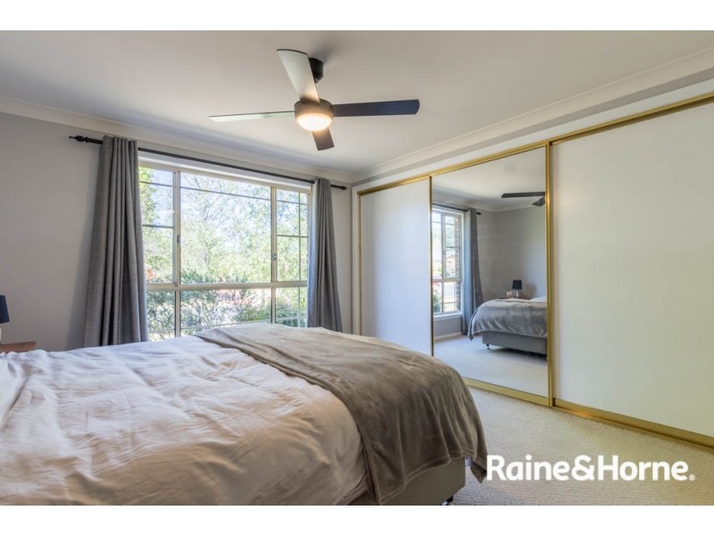 60 Opperman Way, Windradyne NSW 2795