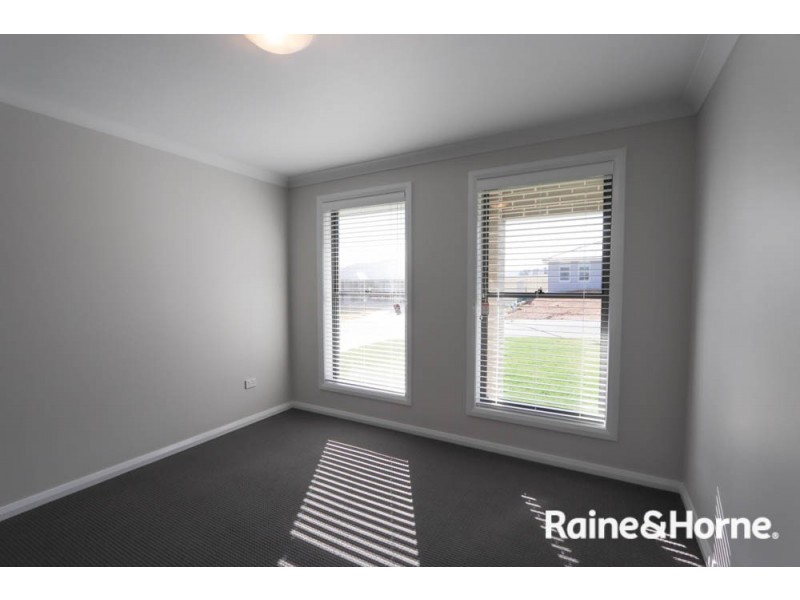 68 Basalt Way, Kelso NSW 2795