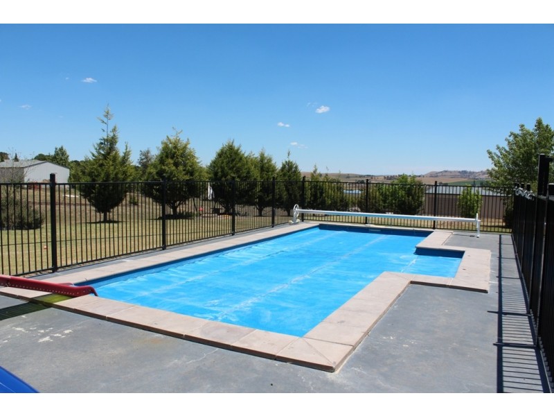 30 Ironstone Avenue, Bathurst NSW 2795