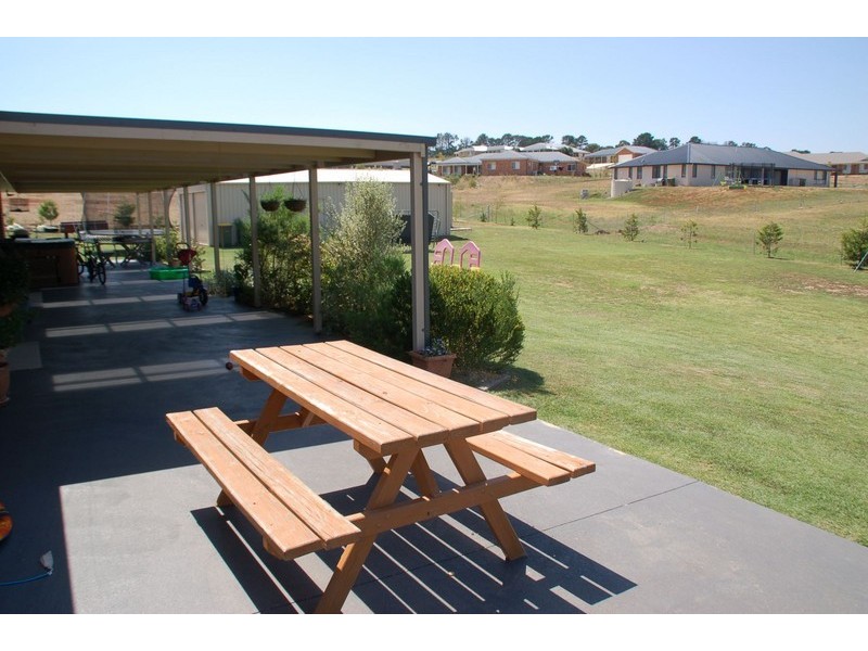 30 Ironstone Avenue, Bathurst NSW 2795