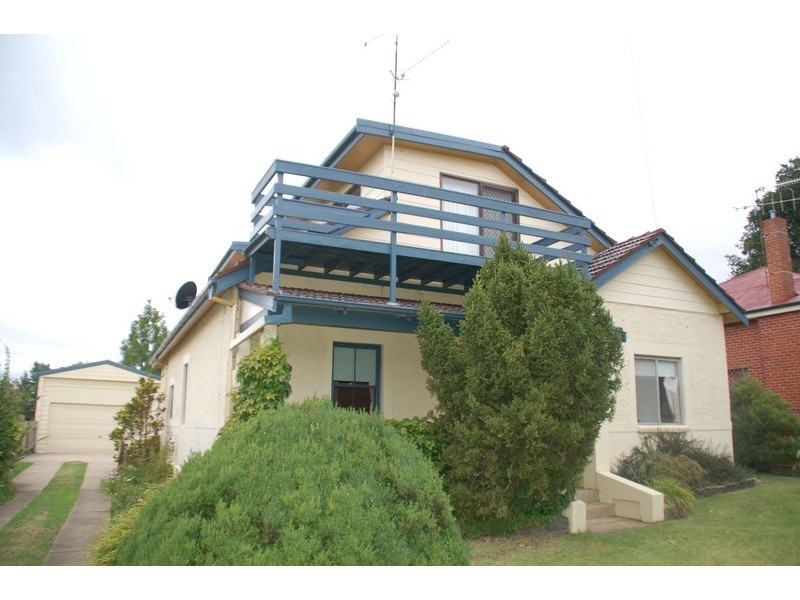 205 Brilliant Street, Bathurst NSW 2795