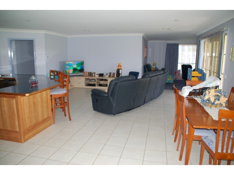 68 McBrien Drive, Bathurst NSW 2795