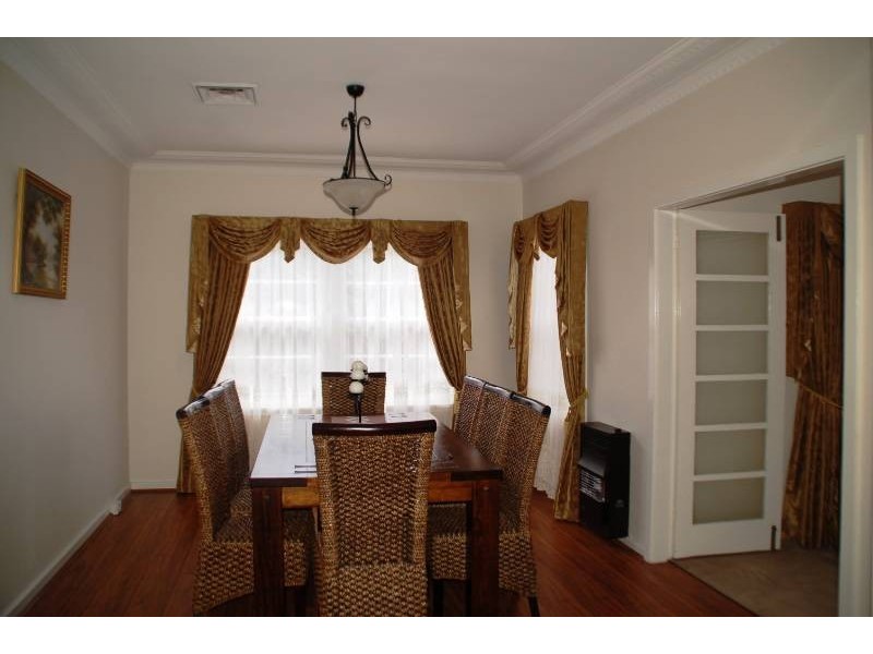 137 Hope Street, Bathurst NSW 2795
