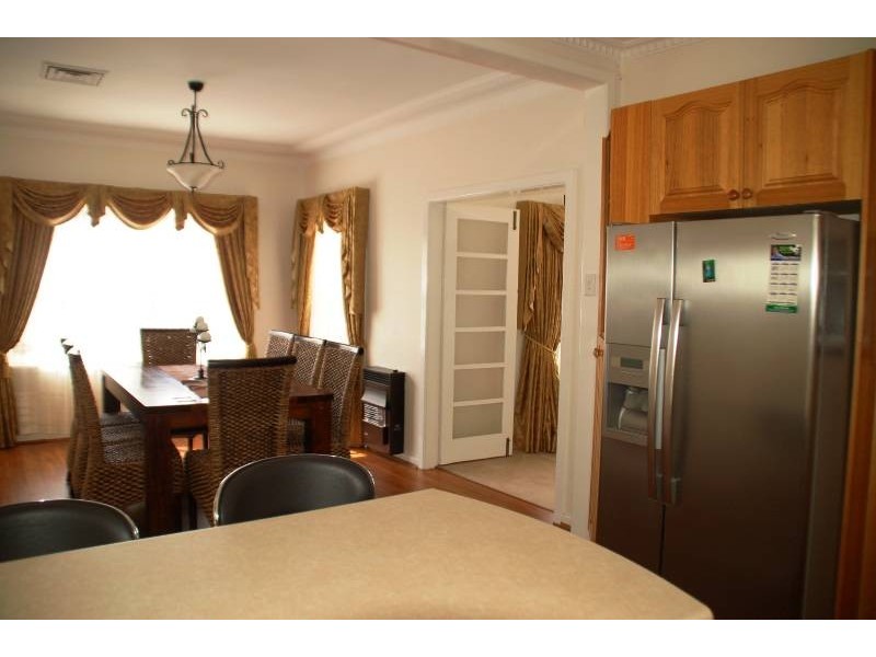 137 Hope Street, Bathurst NSW 2795