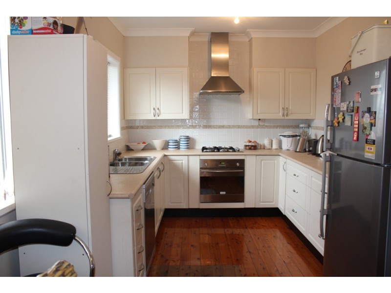 307 Keppel Street, Bathurst NSW 2795