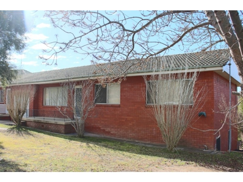 307 Keppel Street, Bathurst NSW 2795
