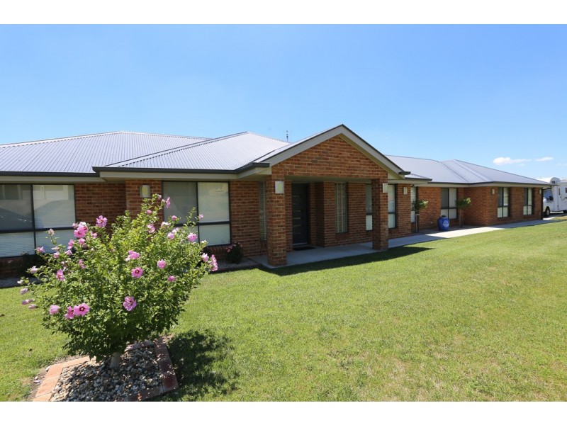 51 Darwin Drive, Llanarth NSW 2795