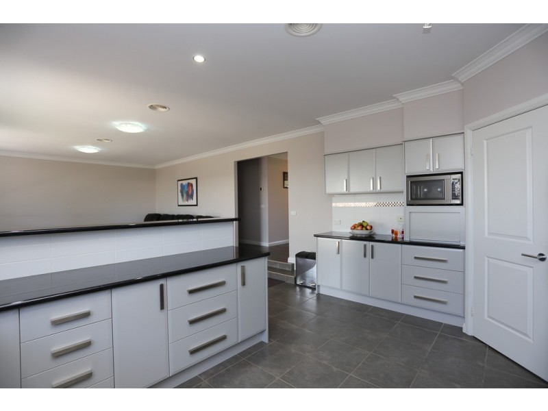 51 Darwin Drive, Llanarth NSW 2795