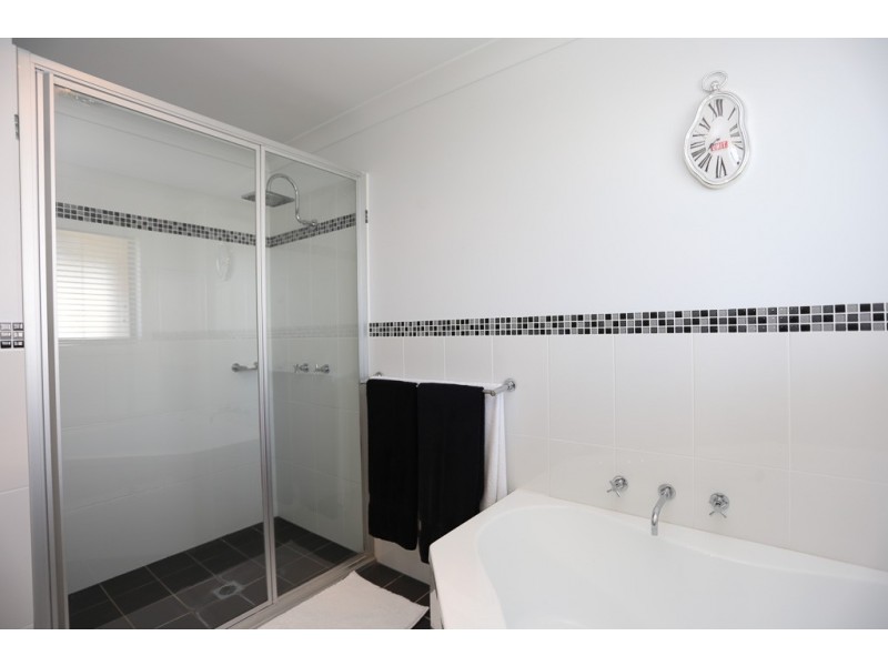 51 Darwin Drive, Llanarth NSW 2795