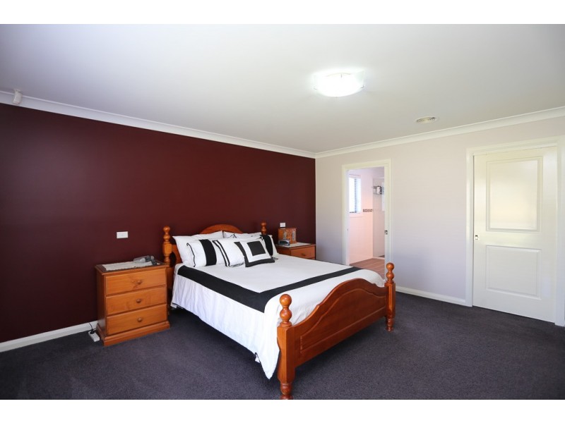 51 Darwin Drive, Llanarth NSW 2795