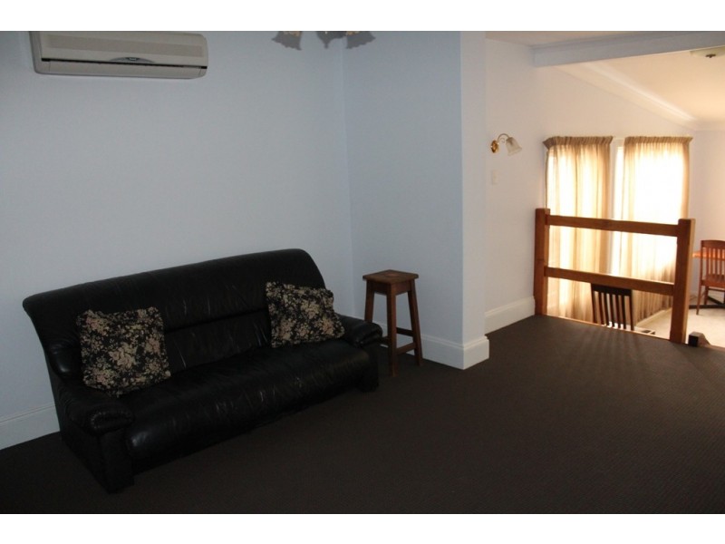 21 Brilliant Street, Bathurst NSW 2795