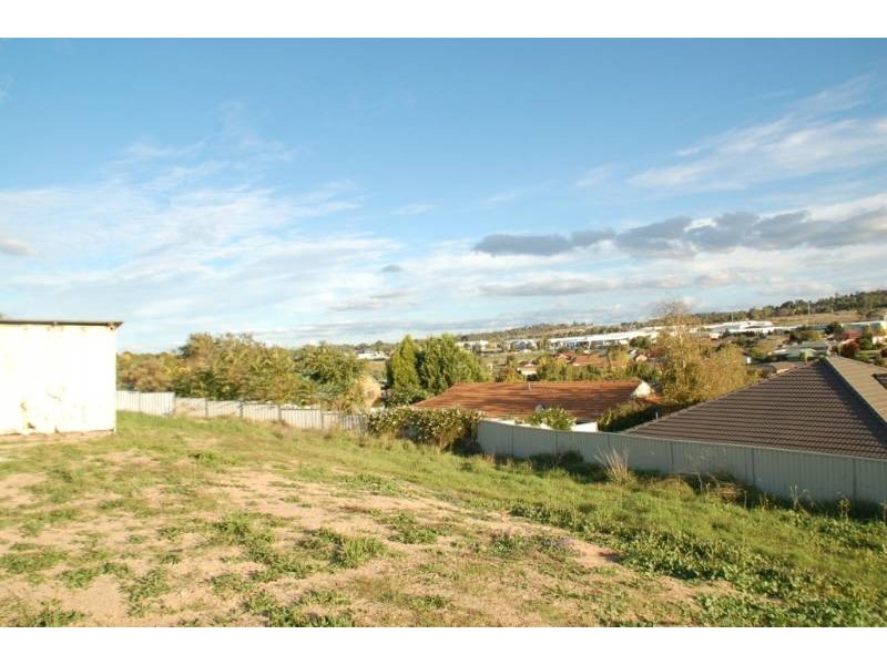 3 Shackleton Close, Bathurst NSW 2795
