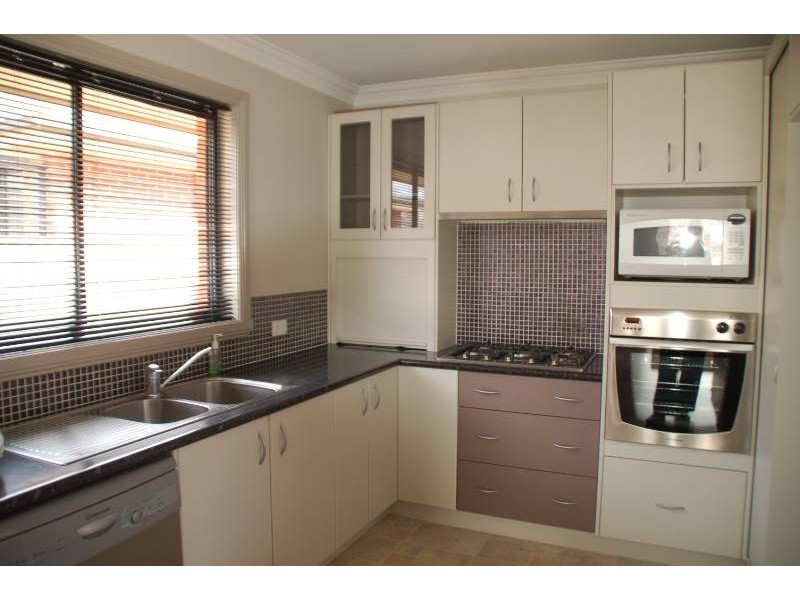 2/101 Lambert Street, Bathurst NSW 2795