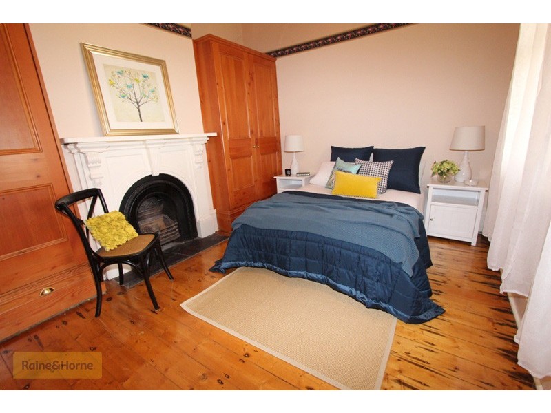 169 Keppel Street, Bathurst NSW 2795