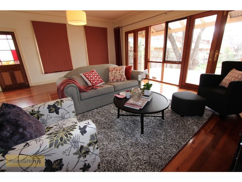 169 Keppel Street, Bathurst NSW 2795