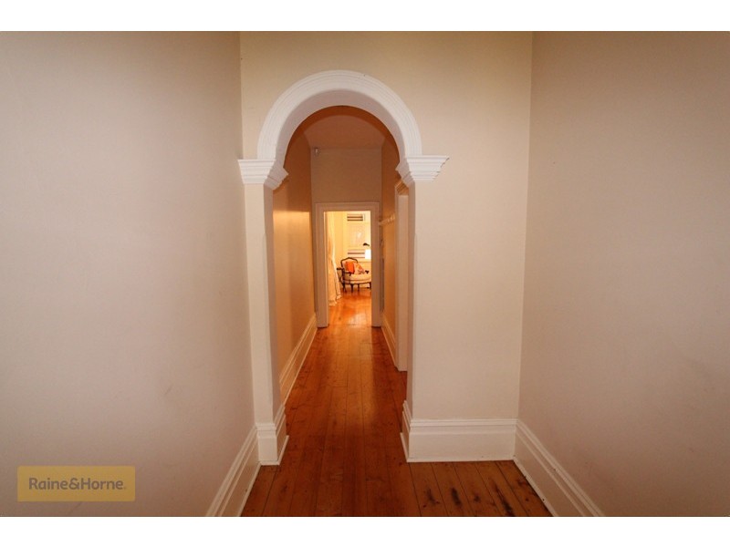 169 Keppel Street, Bathurst NSW 2795