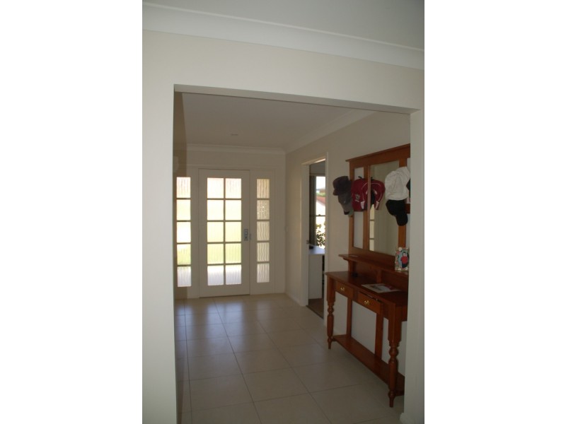 35 Cypress Crescent, Bathurst NSW 2795