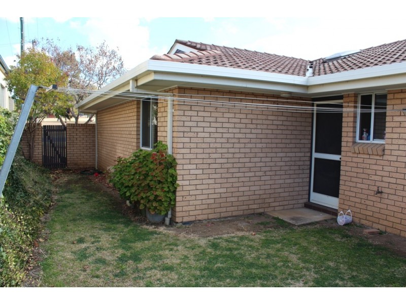 1/75 Lambert Street, Bathurst NSW 2795