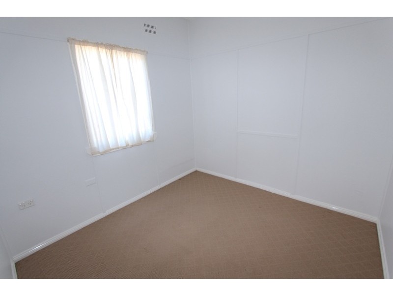 12 Pacific Way, West Bathurst NSW 2795