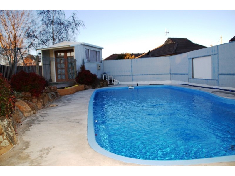 56 Hollyhock Place, Bathurst NSW 2795
