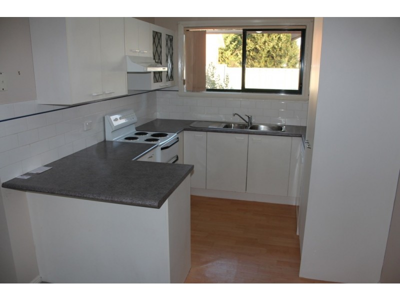 28a Gilmour Street, Bathurst NSW 2795