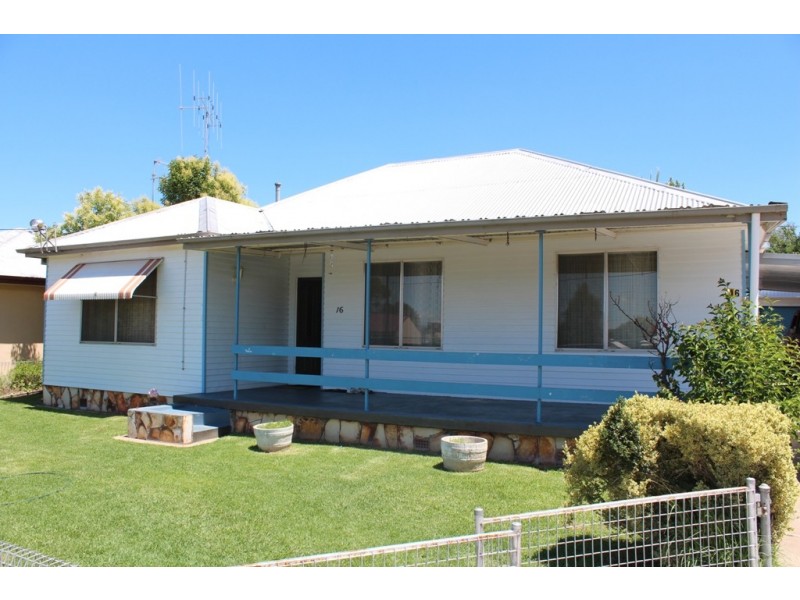 16 Cross Street, Bathurst NSW 2795