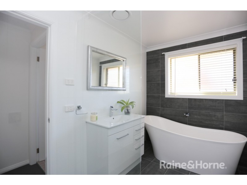 56 Abercrombie Drive, Abercrombie NSW 2795