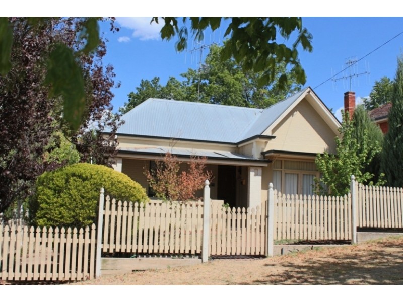 62 Mitre Street, Bathurst NSW 2795