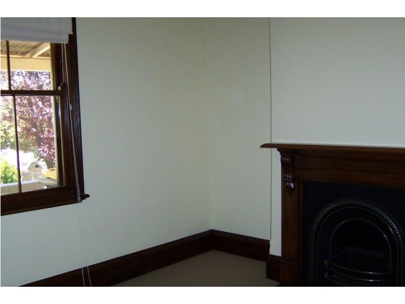 62 Mitre Street, Bathurst NSW 2795