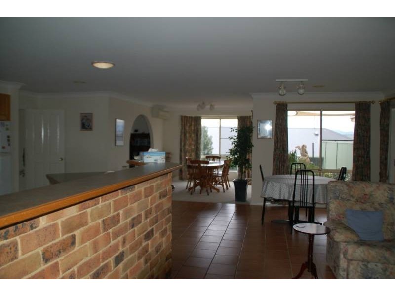 17 Cherrywood Crescent, Bathurst NSW 2795