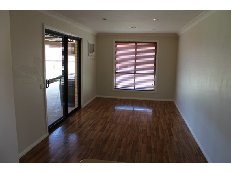 47 Halfpenny Drive, Bathurst NSW 2795