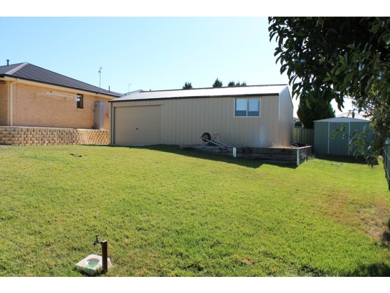 47 Halfpenny Drive, Bathurst NSW 2795