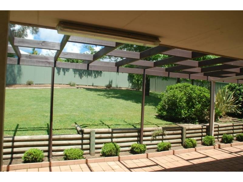 28 Lorimer Street, Bathurst NSW 2795