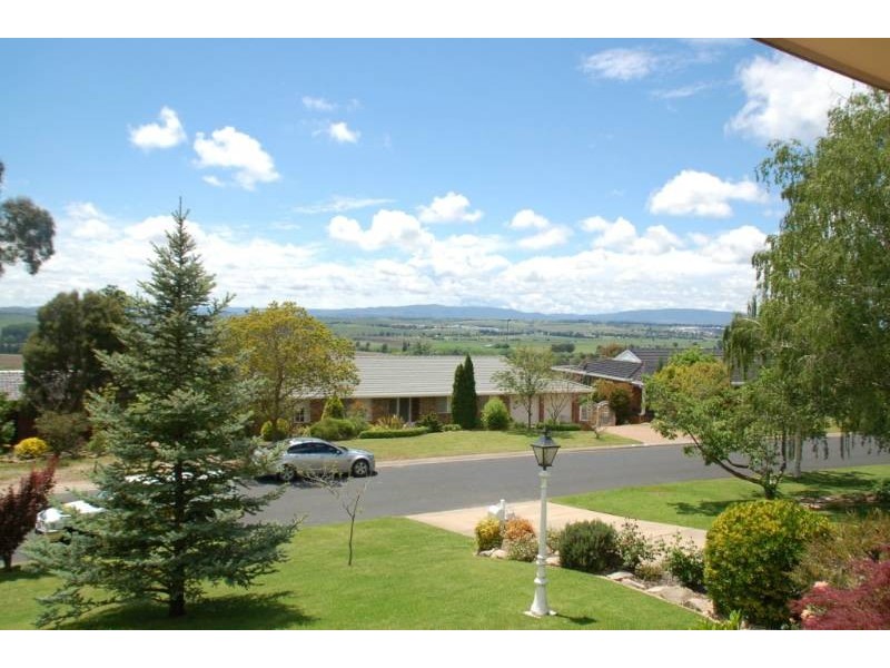 28 Lorimer Street, Bathurst NSW 2795