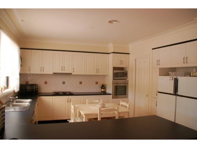 1 Kerr Place, Bathurst NSW 2795