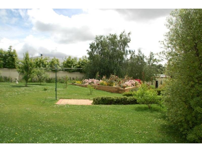 1 Kerr Place, Bathurst NSW 2795