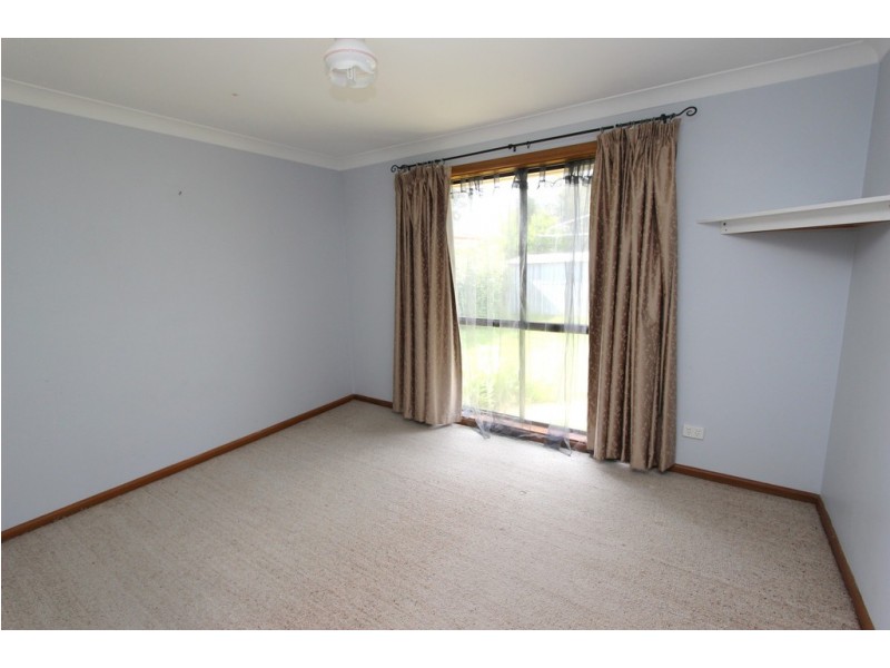 5 Bassett Drive, West Bathurst NSW 2795