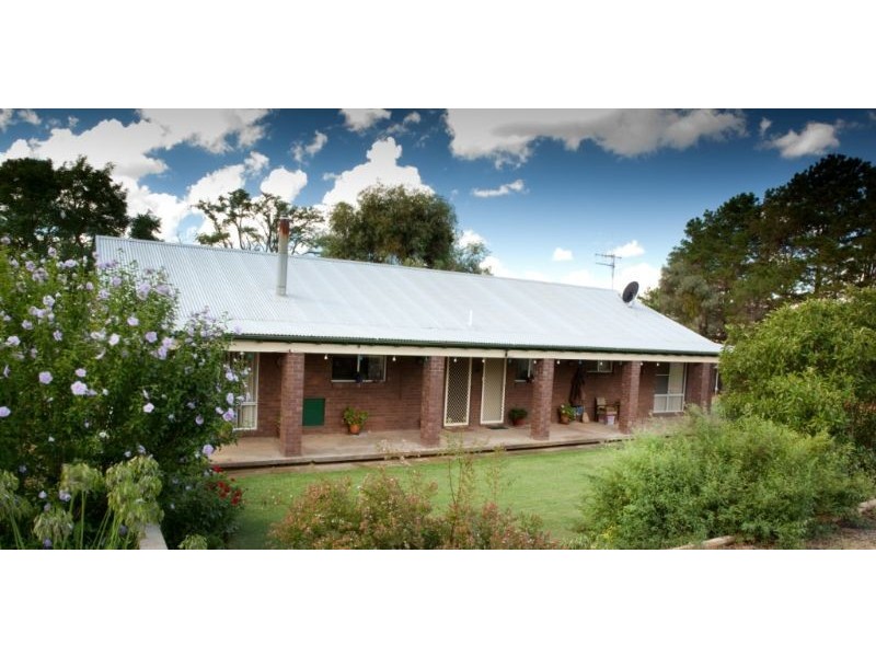 101 Burkes Lane, Bathurst NSW 2795