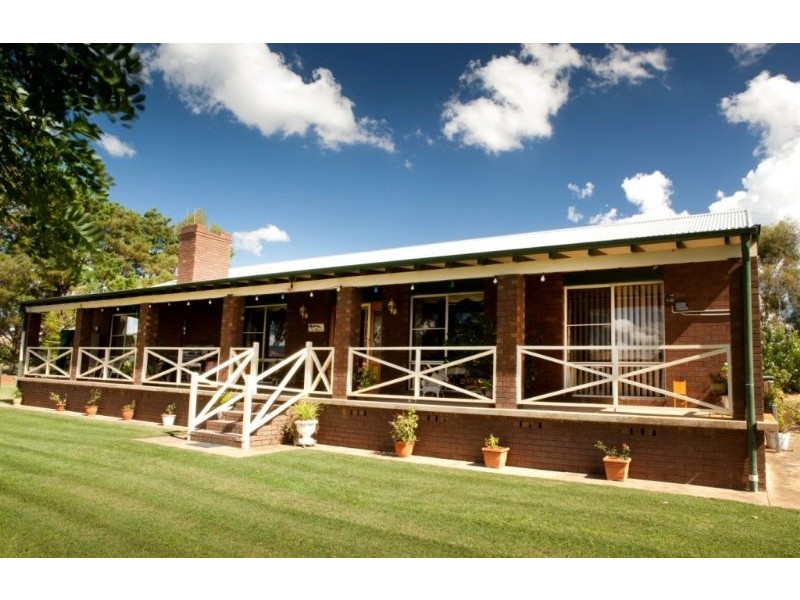 101 Burkes Lane, Bathurst NSW 2795