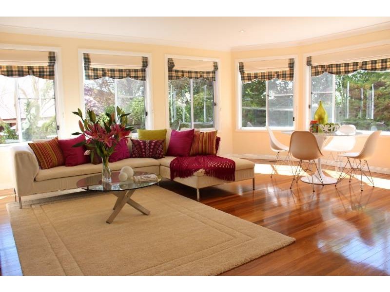 6 Honeysuckle Close, Bathurst NSW 2795